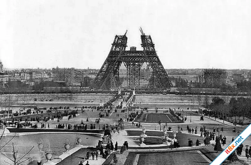6 bí mật về tháp Eiffel mà nhiều người không biết-2.webp