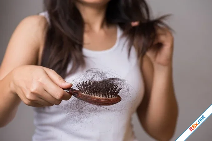 7 điều chuyên gia Hàn Quốc khuyên làm trước khi ngủ để tóc khỏe ít gãy rụng-1.webp