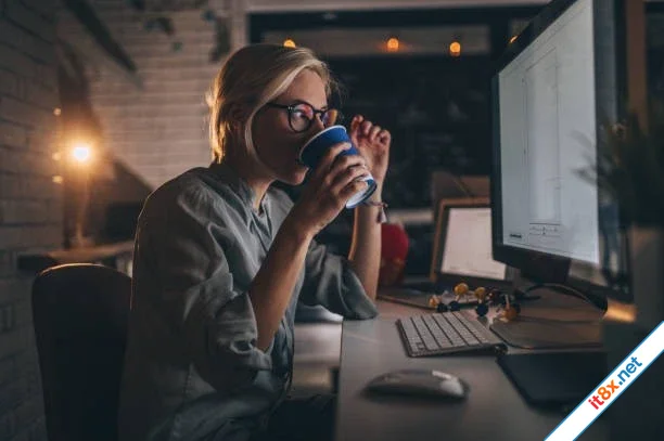 Ba lưu ý khi uống cà phê kẻo tích thêm mỡ bụng-2.webp