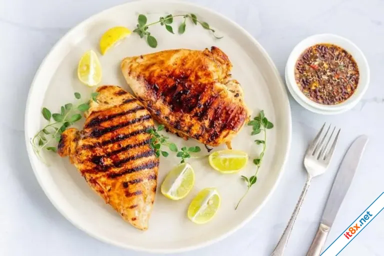 Ba món thịt ít carbs giúp giảm cân-1.webp