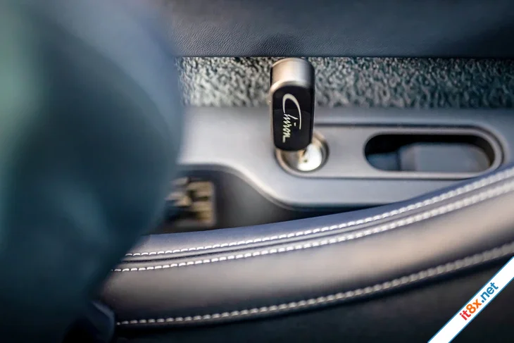 Bugatti Tourbillon trăm tỉ có khoang bí mật mà chủ xe nào cũng cần biết-4.webp