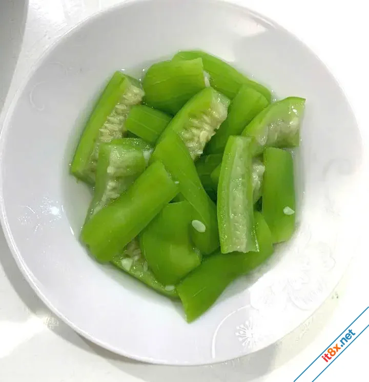Cách luộc mướp ngon giòn ngọt lịm không bị thâm và nhũn-1.webp