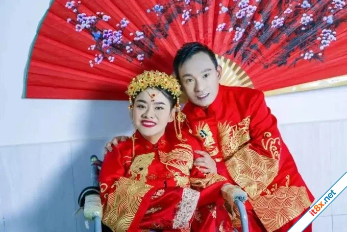 Chuyện tình bệnh nhân bại não và chàng bác sĩ-1.webp