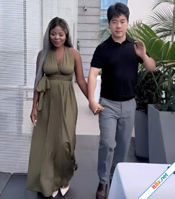 Cưới con gái tù trưởng châu Phi chàng trai sống đời đại gia-1.webp