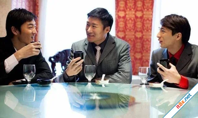 Giỏi việc nhưng EQ thấp Chỉ một bữa tiệc đã đánh mất cơ hội thăng tiến-1.webp