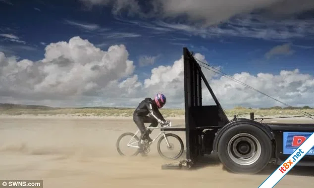 Guy-Martin-4.webp