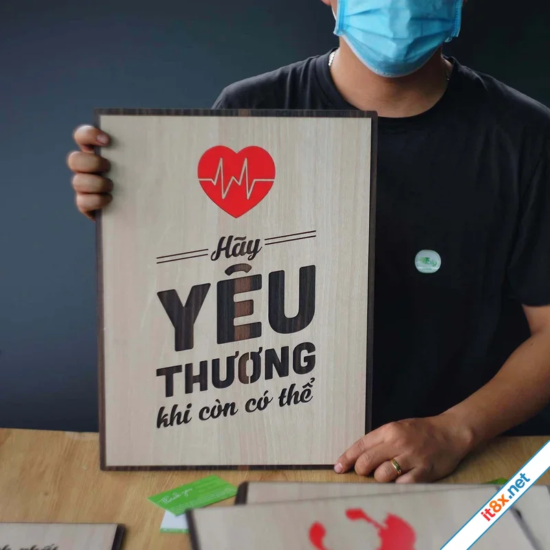 Hãy yêu thương nhau khi còn có thể-1.webp