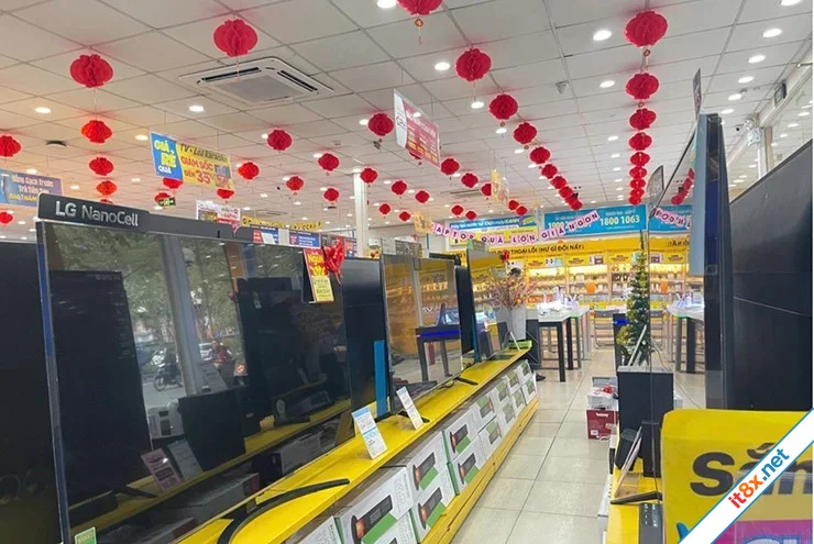 Kinh nghiệm mua đồ điện tử cuối năm Làm sao để không tiền mất tật mang-2.webp