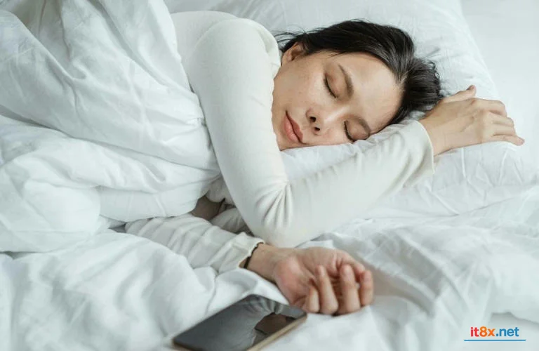Kỹ thuật xáo trộn nhận thức Tuyệt chiêu 3 bước đánh lừa bộ não để ngủ ngon sau vài phút-1.webp
