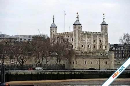 Tháp London