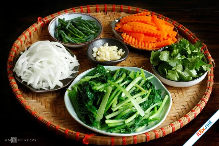 Mẹo xào mì không chần nước sôi ít dầu mỡ-2.webp