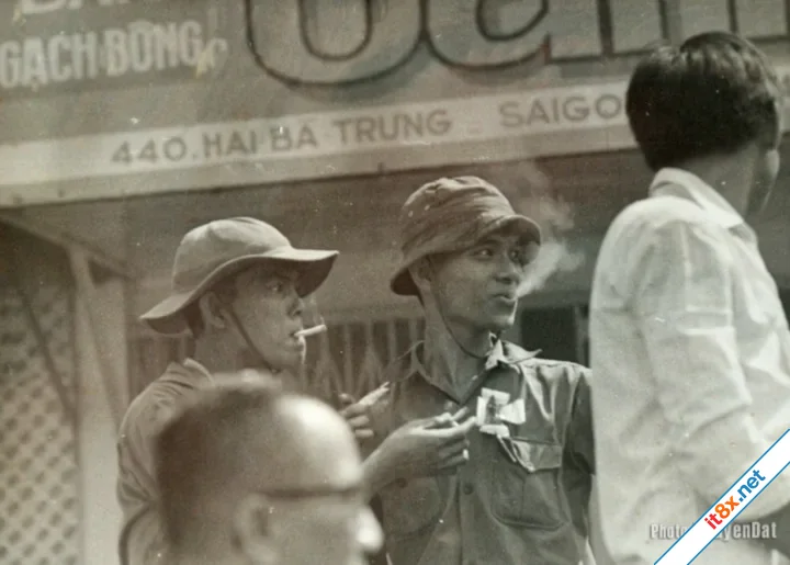 Những khoảnh khắc khó quên của đường phố Sài Gòn ngày 3041975-4.webp