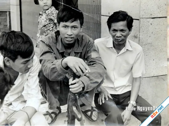 Những khoảnh khắc khó quên của đường phố Sài Gòn ngày 3041975-5.webp