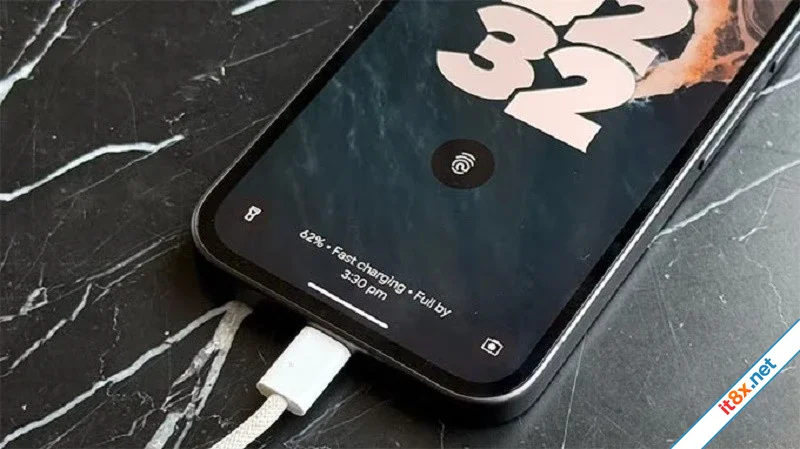 Những lý do khiến pin điện thoại kém hơn sau khi cập nhật phần mềm-2.webp