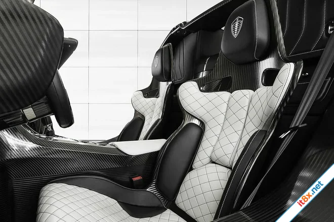 Siêu xe Koenigsegg Jesko Attack độ Mansory đầu tiên trên thế giới-3.webp