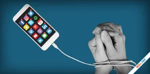 Cậu bé sẵn sàng đánh đổi cuộc sống để bố rời điện thoại