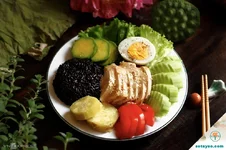 4 thói quen vàng buổi sáng giúp phụ nữ "đảo ngược" lão hóa và giữ vững sắc vóc