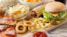 5 thói quen tàn phá sức khỏe sau tuổi 40 cần loại bỏ ngay lập tức