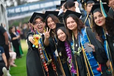 Top 15 ngành học mang lại thu nhập khủng nhất tại bang California