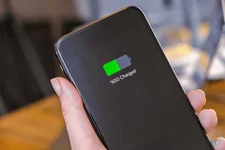 Dấu hiệu nhận biết pin iPhone bị chai và thời điểm cần thay mới